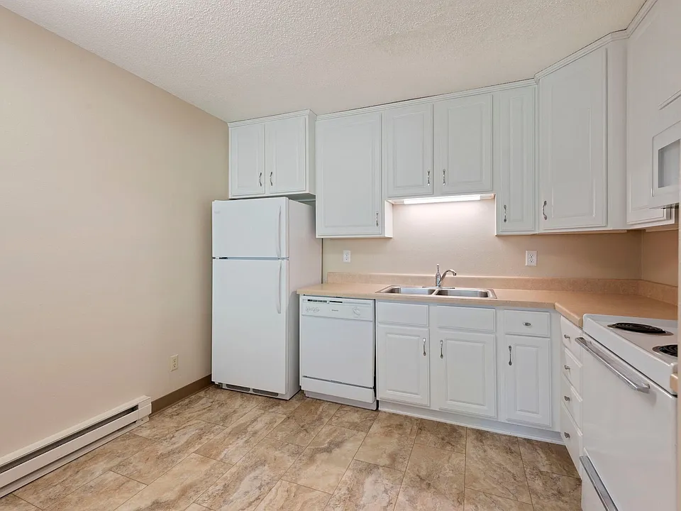 Canyon Estates Apartments