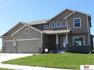 11605 S 110th St, Papillion, NE 68046