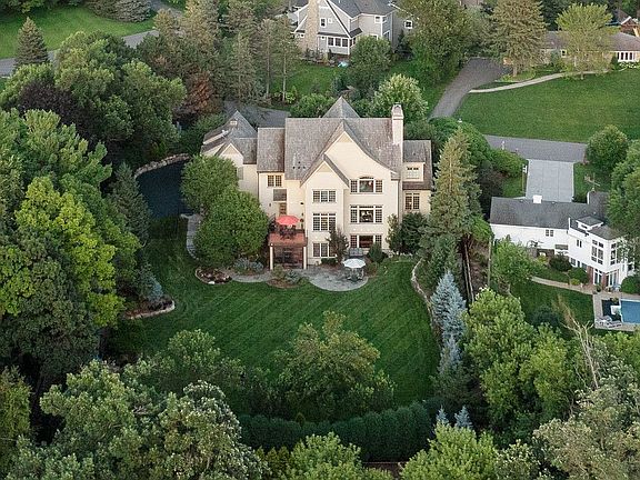 5th image of 5500 Parkwood Ln