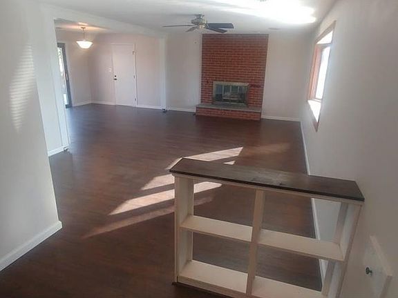 4th image of 2977 Glengarry Dr