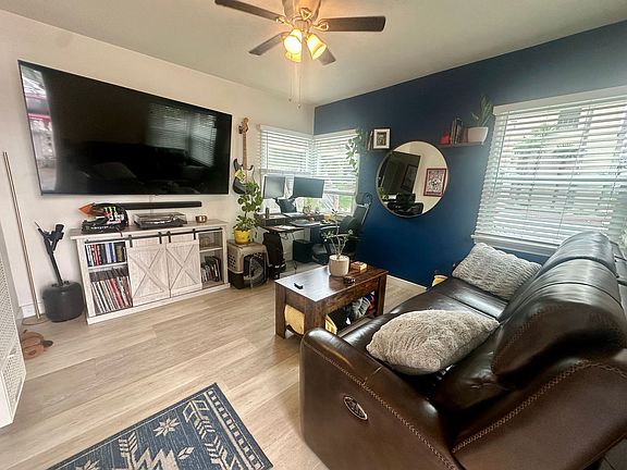 3rd image of 211 Olive Ave #A