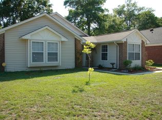 171 Bordeaux Ln, Savannah, GA 31419