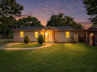 910 S Chatfield St, Ennis, TX 75119