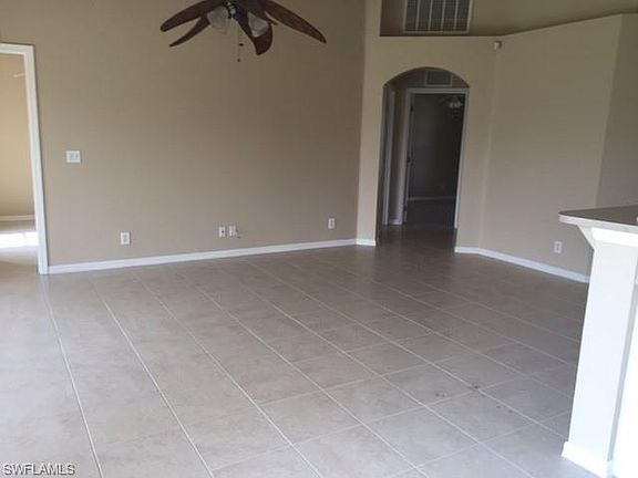 5th image of 2529 NE 1st Pl