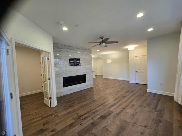 9365 Las Ramblas Ct UNIT B