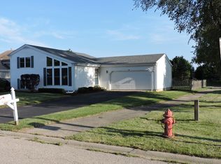 611 Woodbine Ln, Marengo, IL 60152