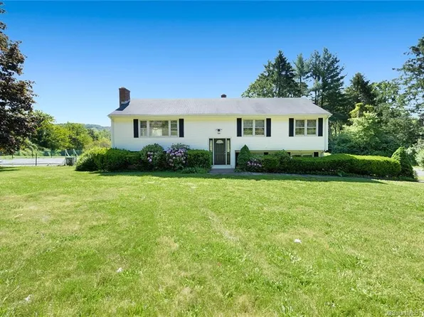 723 Totoket Road, North Branford, CT 06472