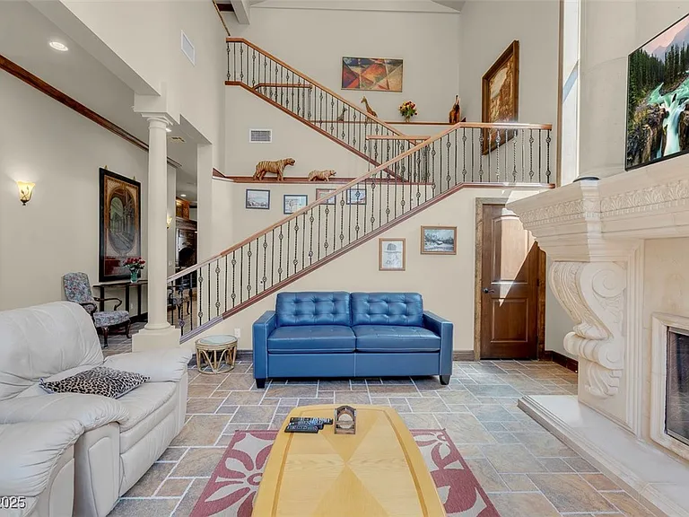 264 Crestview Dr — Photo 18
