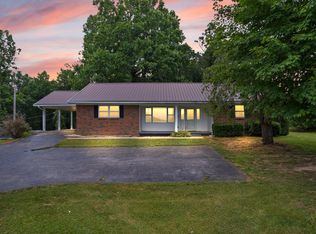342 Golf Course Rd, Beattyville, KY 41311
