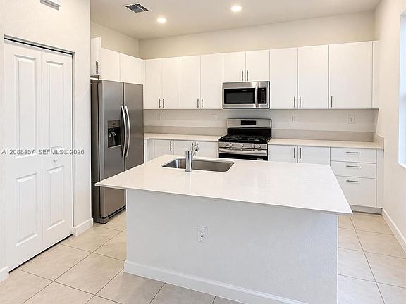 5th image of 23185 SW 117th Ave