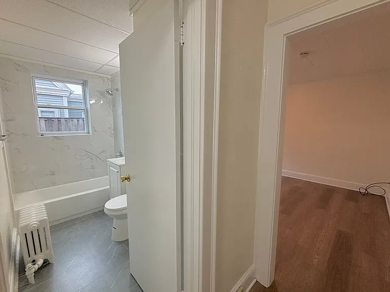 43 West St — Photo 9