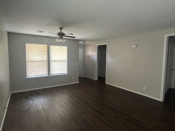 4th image of 4620 S 32nd West Ave