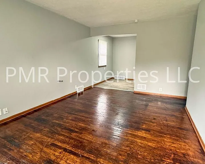 4461 Redman Ave — Photo 3