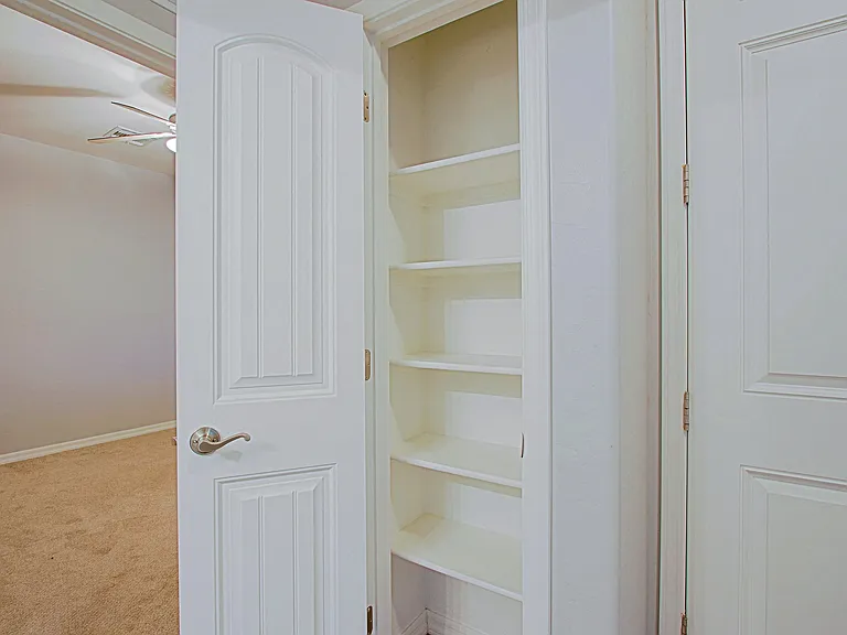 Santana Ridge Luxury Apartments — Photo 7