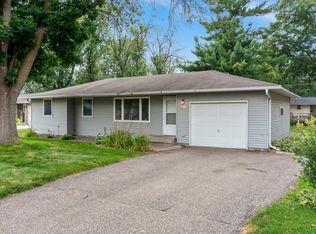 2016 Pine St, Hastings, MN 55033