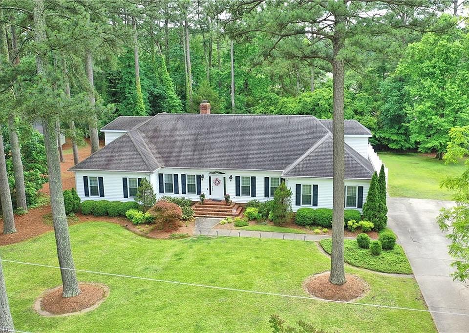 1st image of 136 Wynnwood Dr