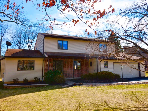 1318 Appletree Cir, State College, PA 16803