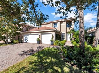 1925 Grey Falcon Cir SW, Vero Beach, FL 32962