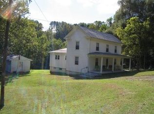 2477 Old Hurst Rd, Hiwassee, VA 24347