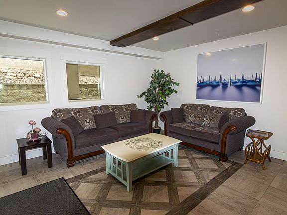 3rd image of 330 4th Ave SE Unit 402