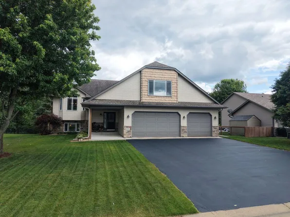 6051 Goodview Trl N, Hugo, MN 55038