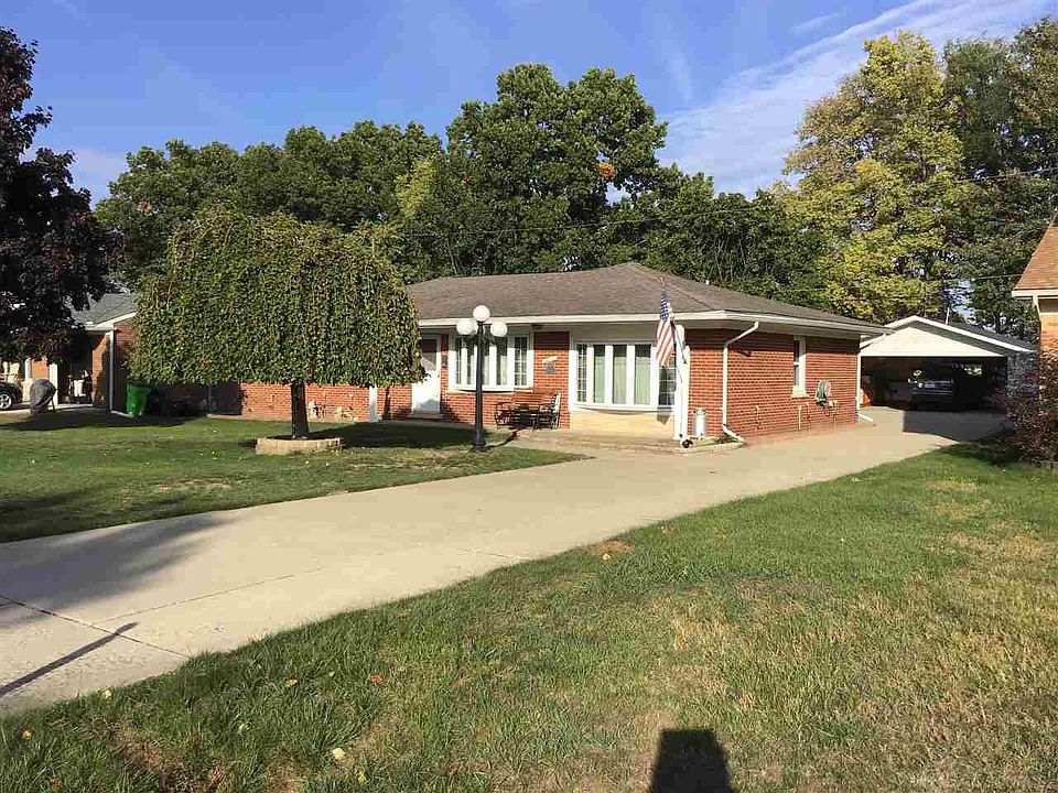 1st image of 46110 Oaklawn St
