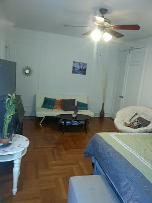 Rented by Allen Harris, LREB | media 1