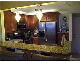 3rd image of 1800 N Andrews Ave APT 6G