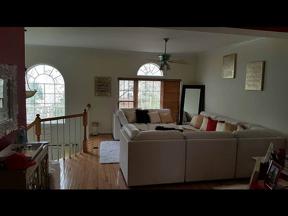 3rd image of 6634 Frost Lake Ln