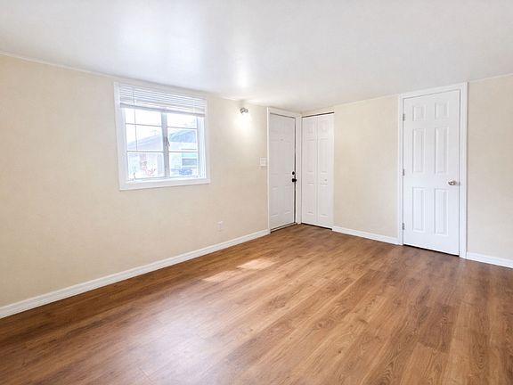 3rd image of 719 Burdick Ave