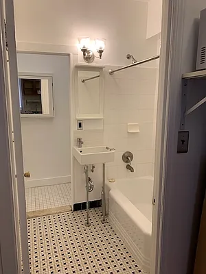 Rented by The Bisceglia Group | media 22