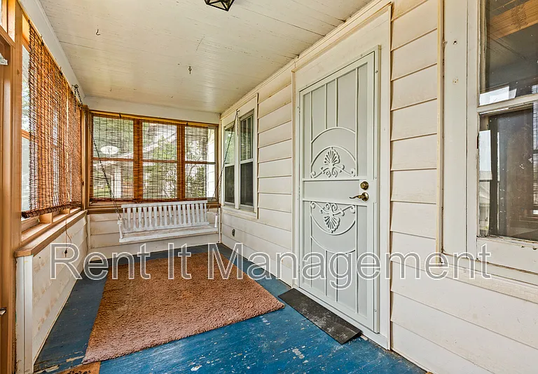 2315 N 61st St — Photo 27