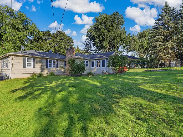6208 Hillside Rd — Photo 29