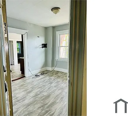 1066 Kossuth St — Photo 8