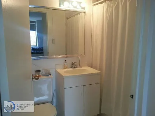 Rented by Metropolitan Property Group | media 39