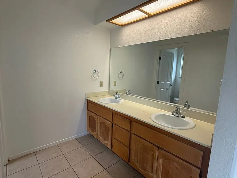 9 Raindrop Ct — Photo 8