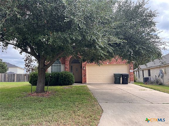 2nd image of 321 Peanut Dr