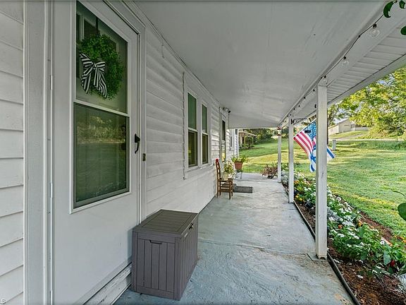 4th image of 3847 S Friendship Rd