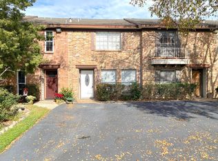 10690 Hazelhurst Dr, Houston, TX 77043