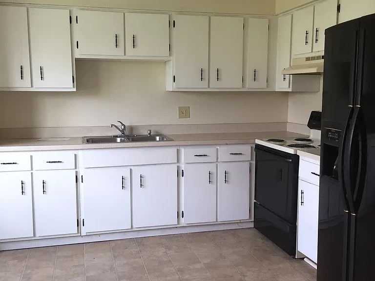 2029 Kevin Dr — Photo 3