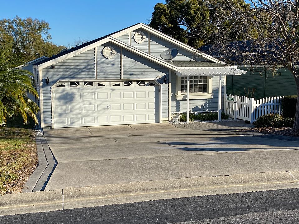 1st image of 110 Winterglen Dr