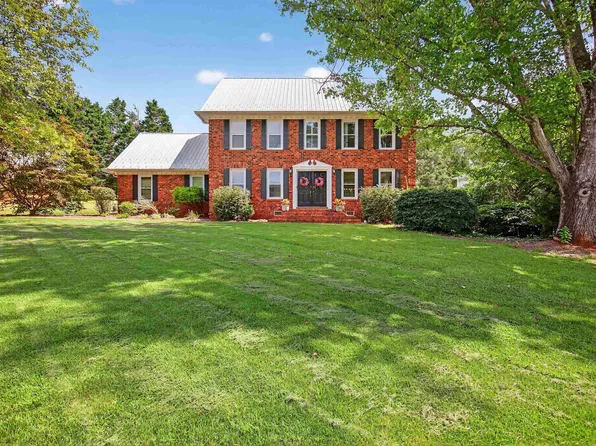 207 Gilderbrook Rd, Greenville, SC 29615