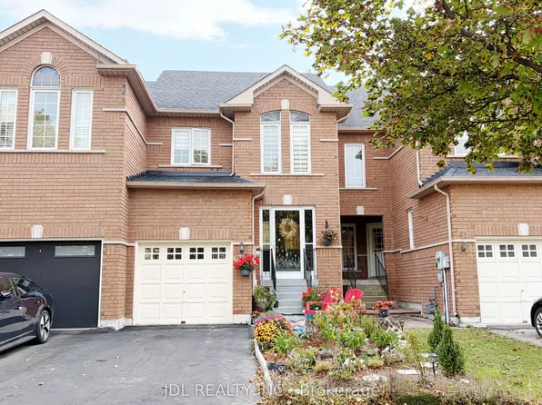 63 Peninsula Cres, Richmond Hill, ON L4S 1V1