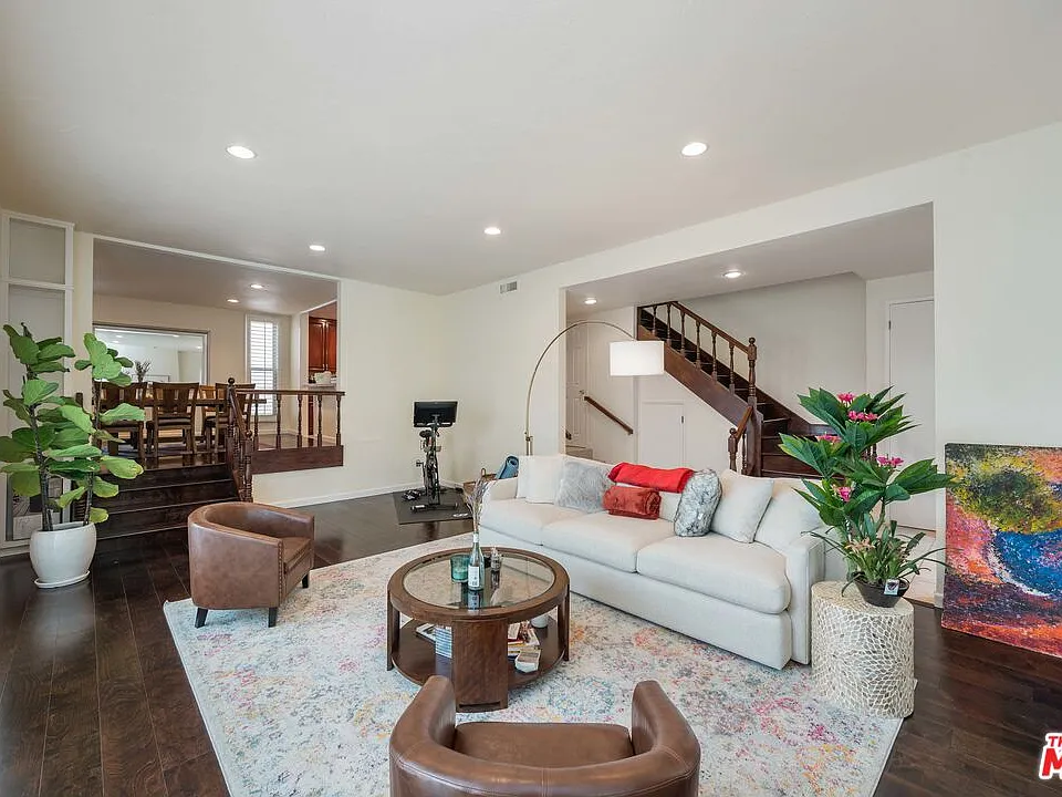 12336 Montana Ave