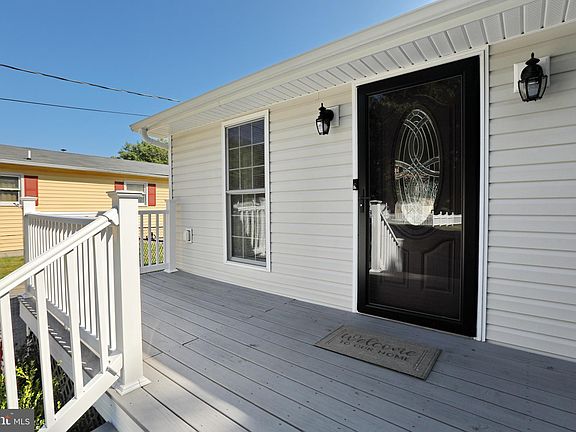 5th image of 27064 Cape Saint Marys Dr