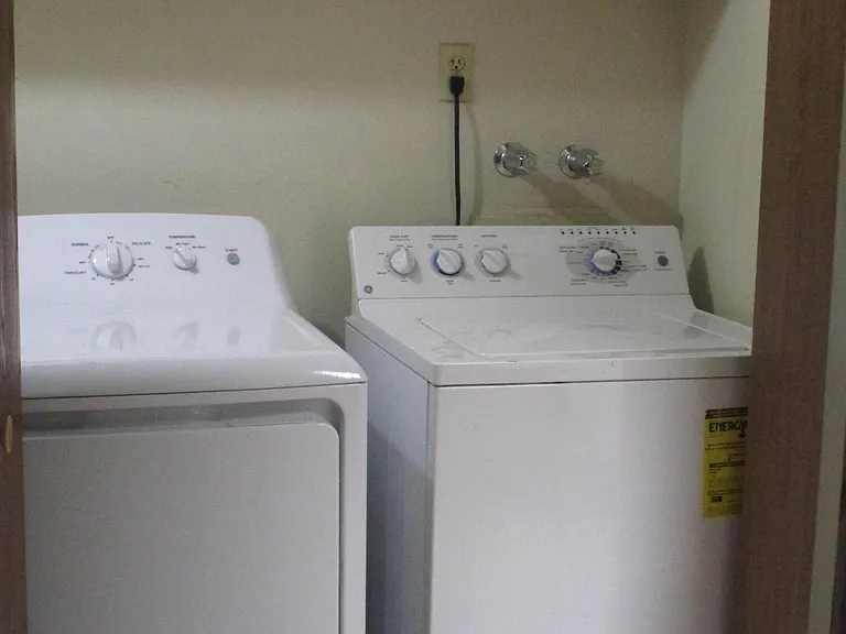 8712 E Terrace Pl — Photo 24