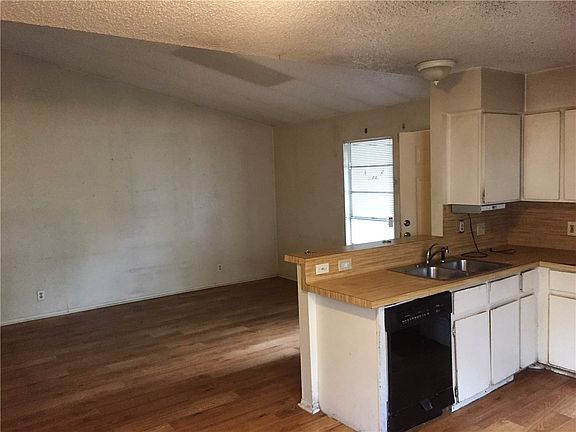 2nd image of 10609 Topperwein Dr #B