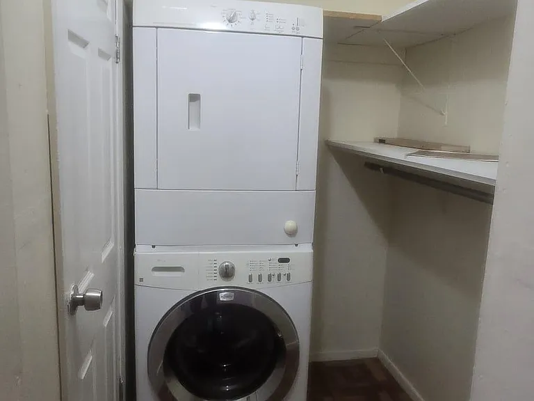 1614 Summit Ave #3 — Photo 6