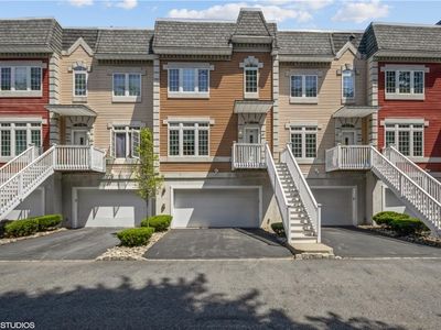 87 Alexander Court, Nanuet, NY, 10954