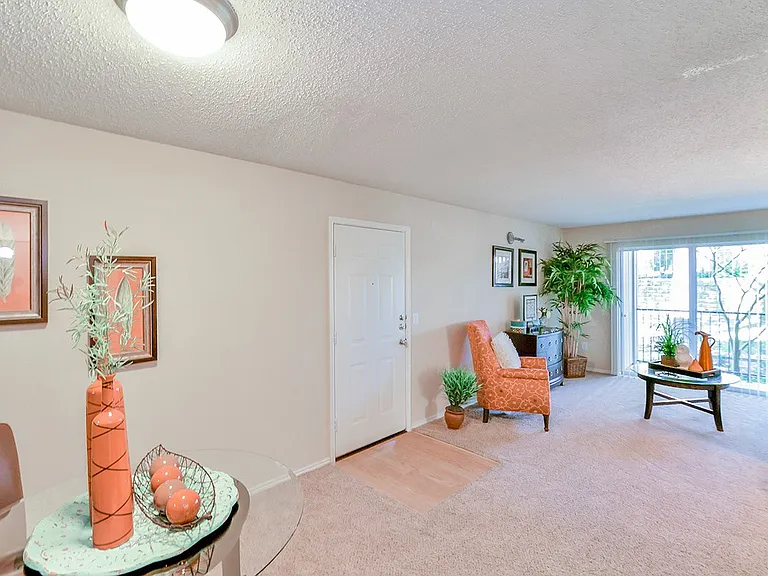 Creekside at Pear Ridge Apartments — Photo 20
